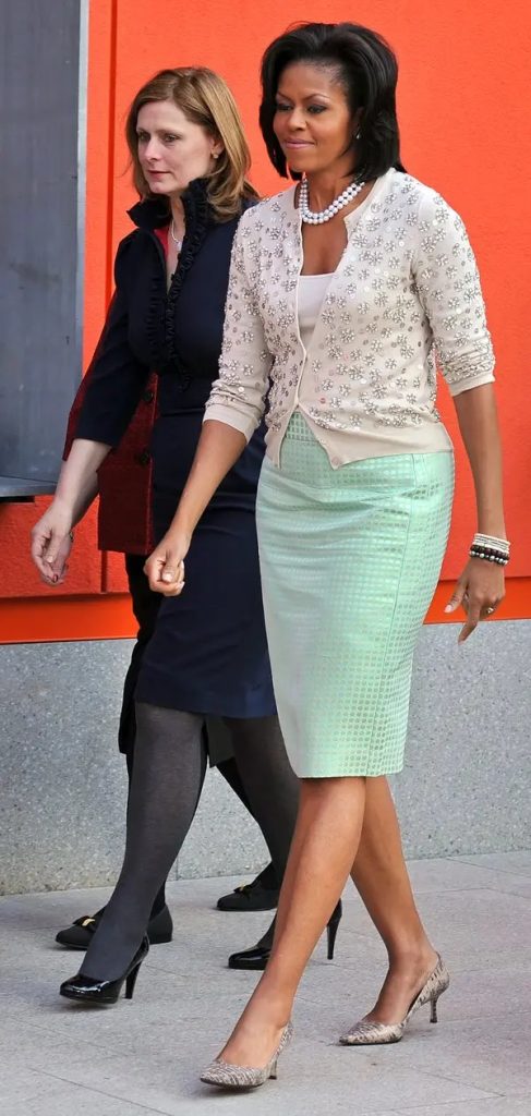 gaya berpakaian michele obama