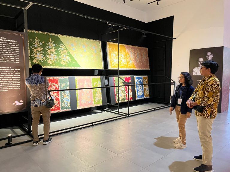 seabad batik oey soe tjoen